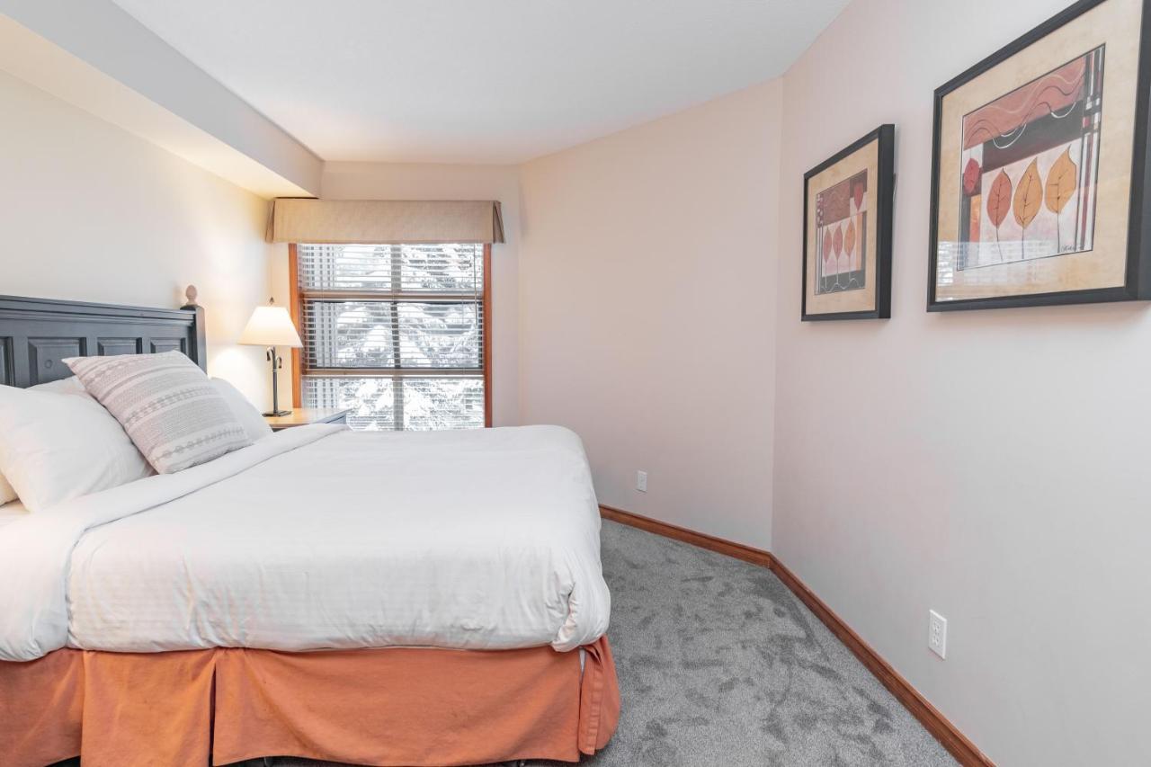 The Best Ski In Ski Out Two Bedroom Condo At Aspens Уистлер Экстерьер фото