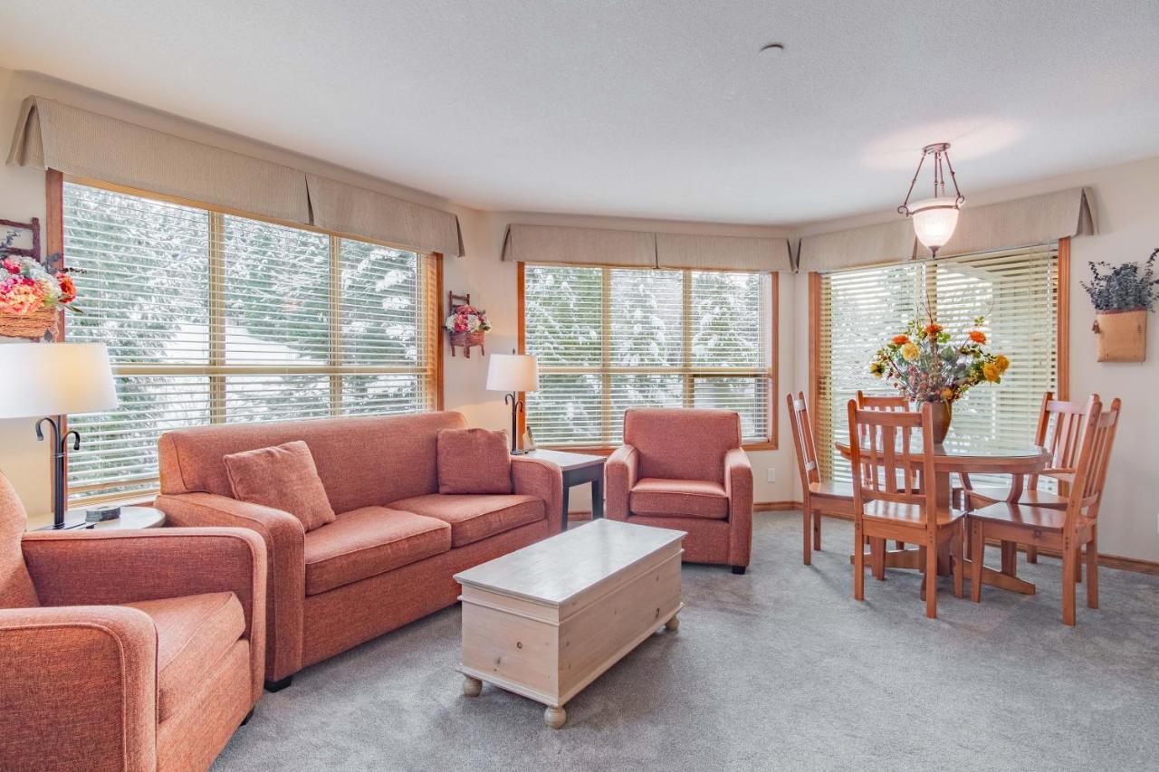 The Best Ski In Ski Out Two Bedroom Condo At Aspens Уистлер Экстерьер фото
