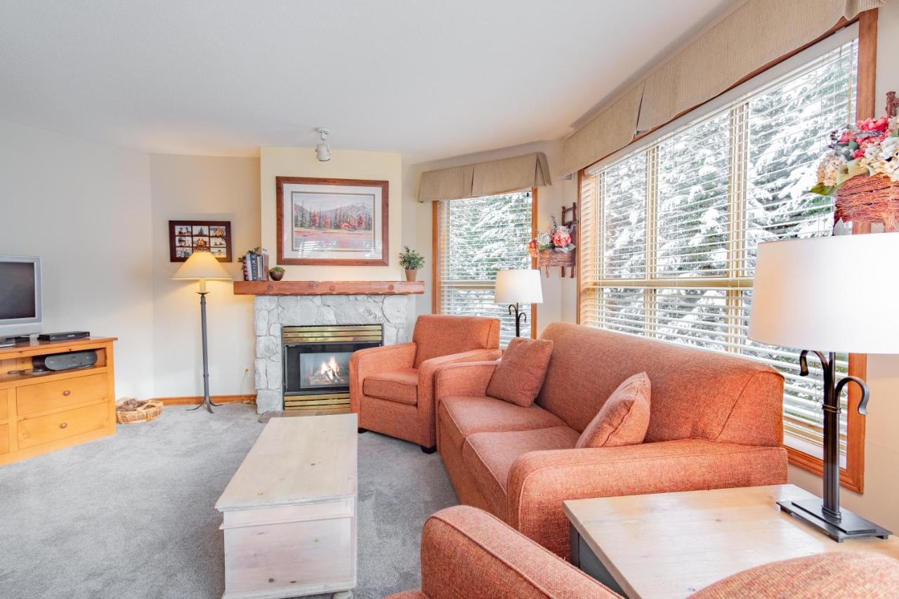 The Best Ski In Ski Out Two Bedroom Condo At Aspens Уистлер Экстерьер фото
