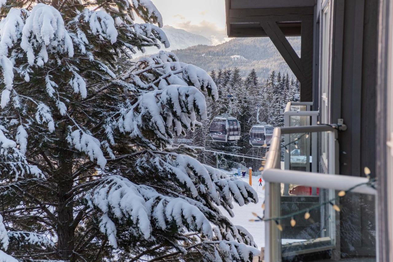 The Best Ski In Ski Out Two Bedroom Condo At Aspens Уистлер Экстерьер фото